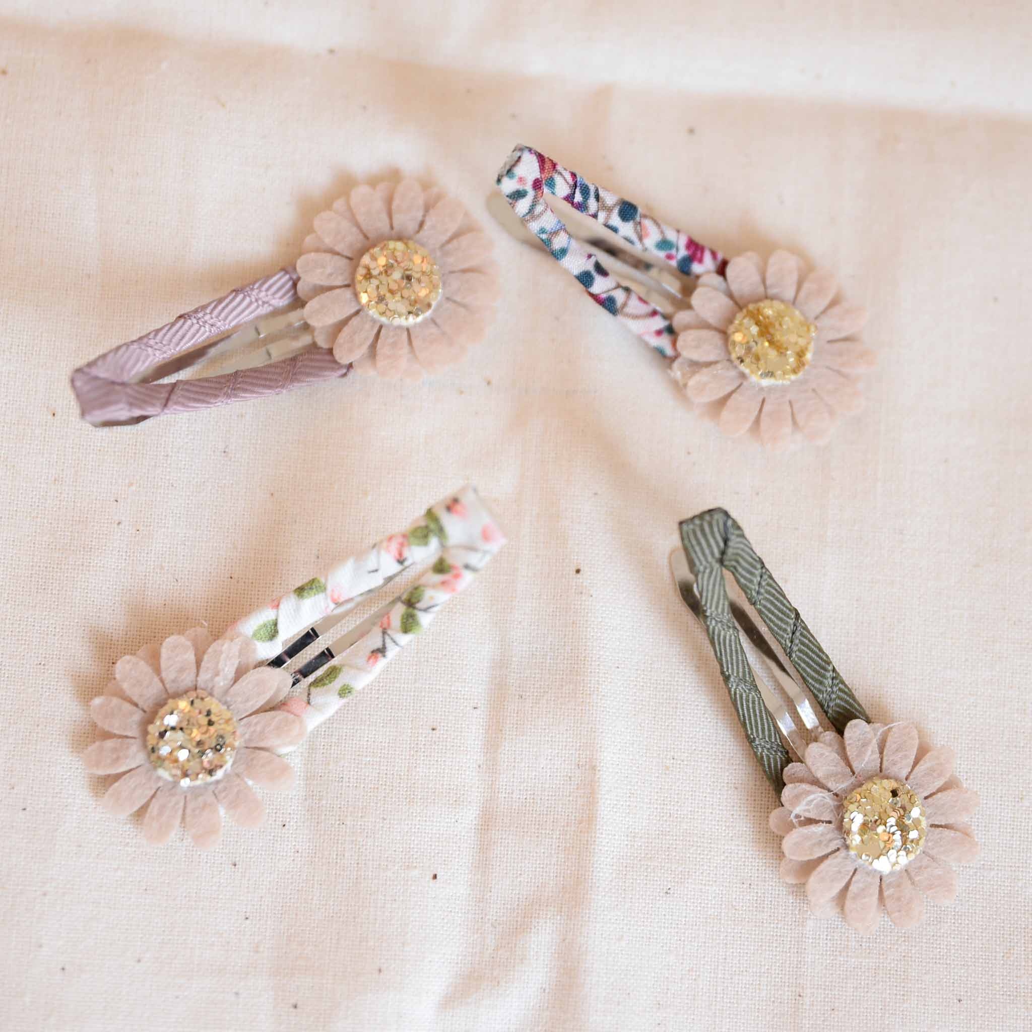 Mimi and Lula Daisy Clic Clac Hair Clips