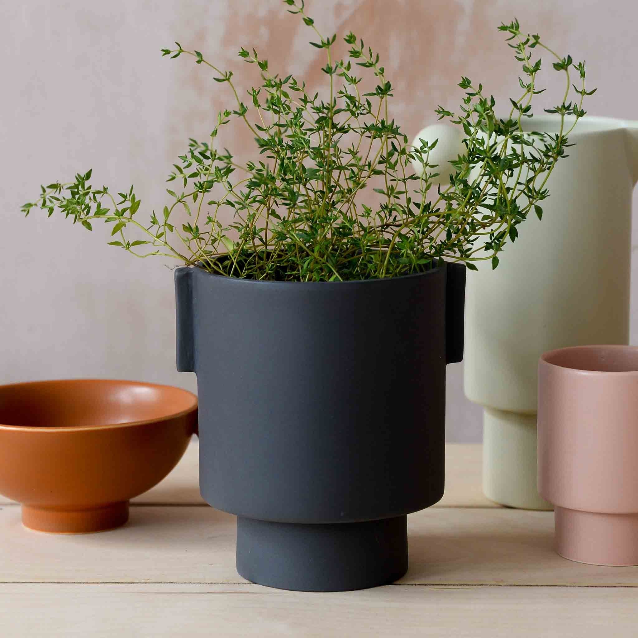 Inka Kana Ceramic Pot in Grey