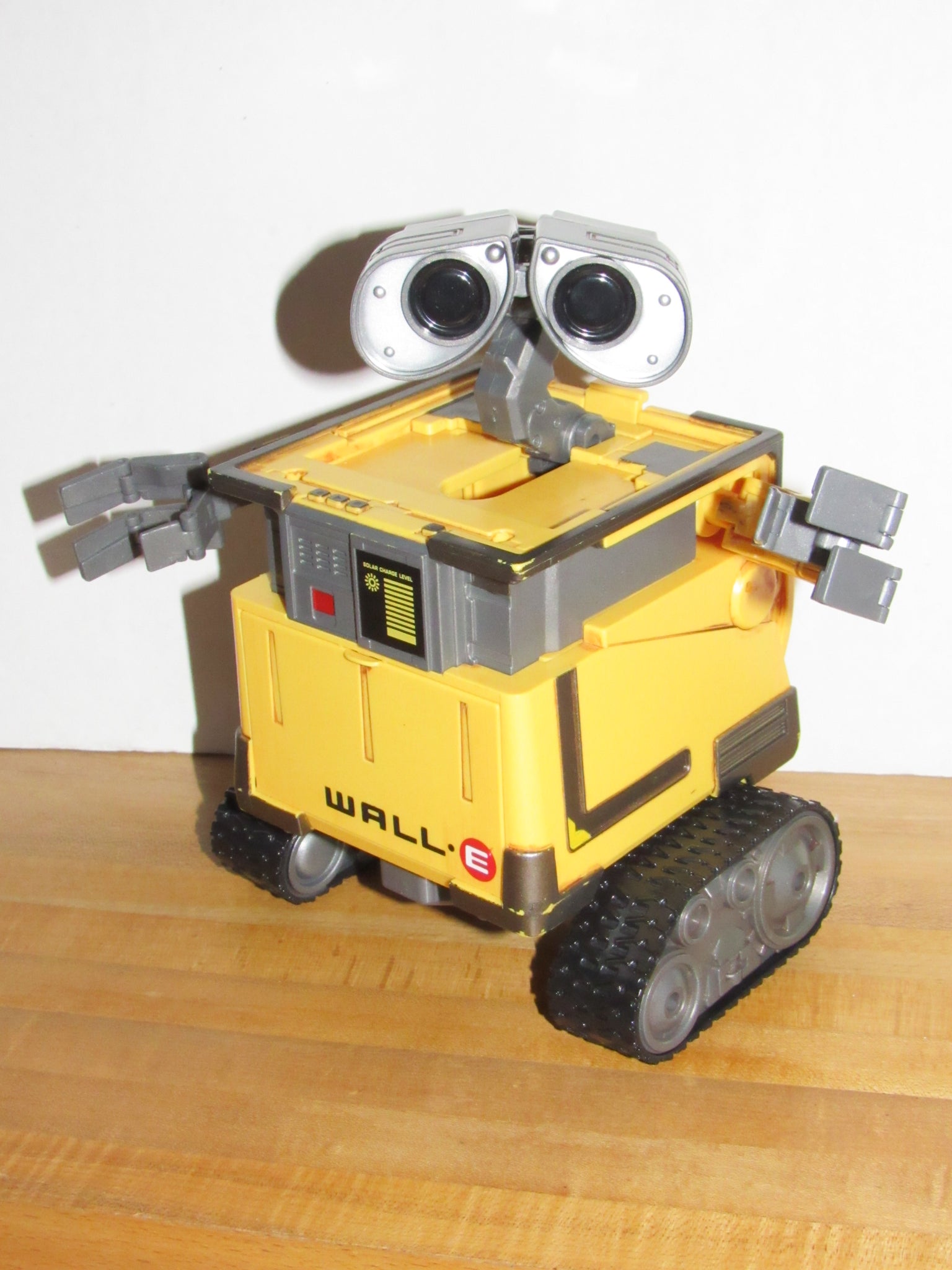 wall e thinkway toy