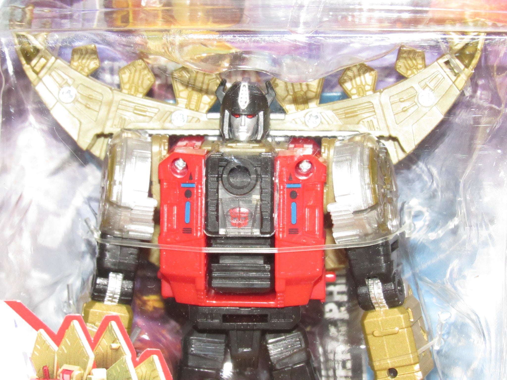 transformers generations power of the primes deluxe class dinobot snarl