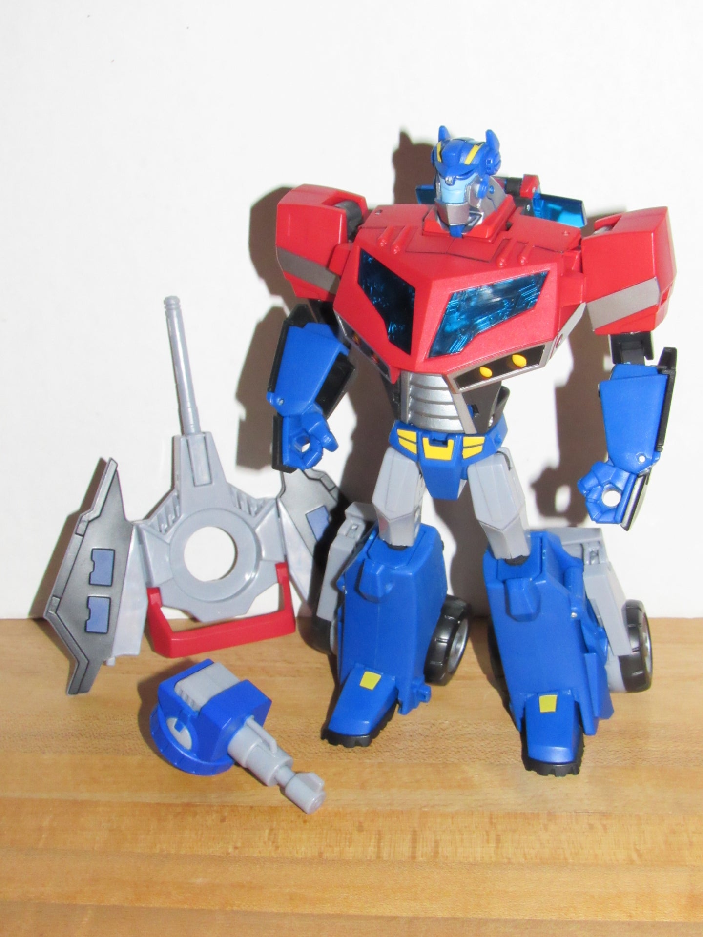transformers animated voyager optimus prime