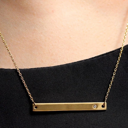 Chic Curve Bar Necklace