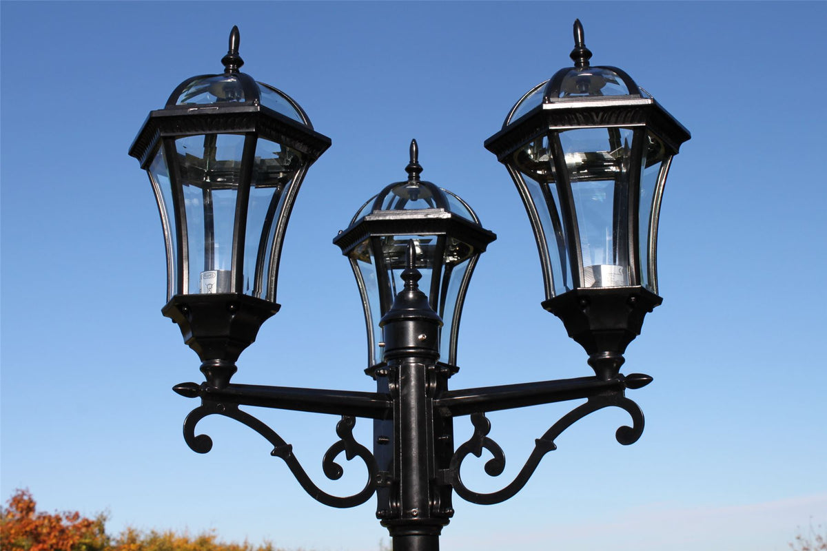 Traditional Garden Lamp Post - Triple – uk-gardens.co.uk