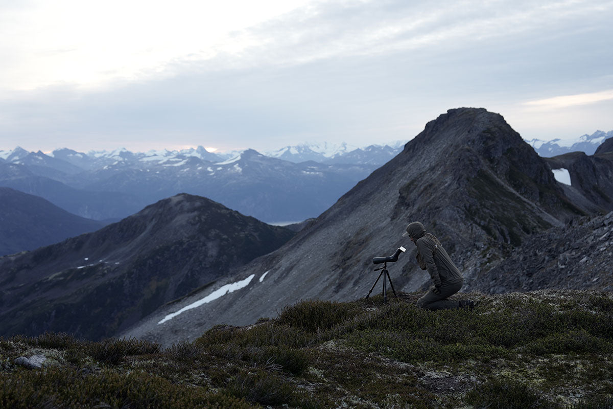 Mark Records Mountain Goats with the Ollin Digiscope