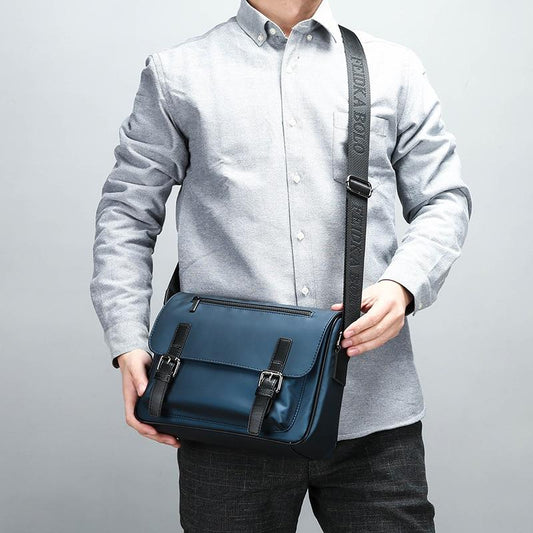 ERIN Men's Messenger Bag With Water Bottle Holder