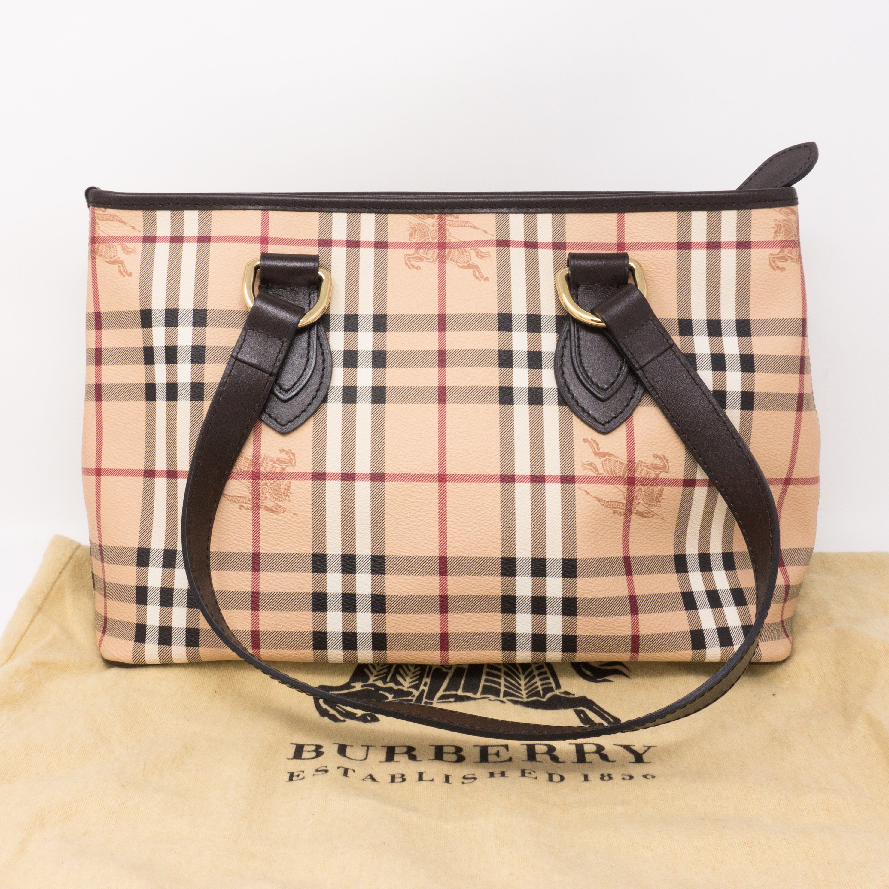 Burberry – Haymarket Check Tote Bag – Queen Station