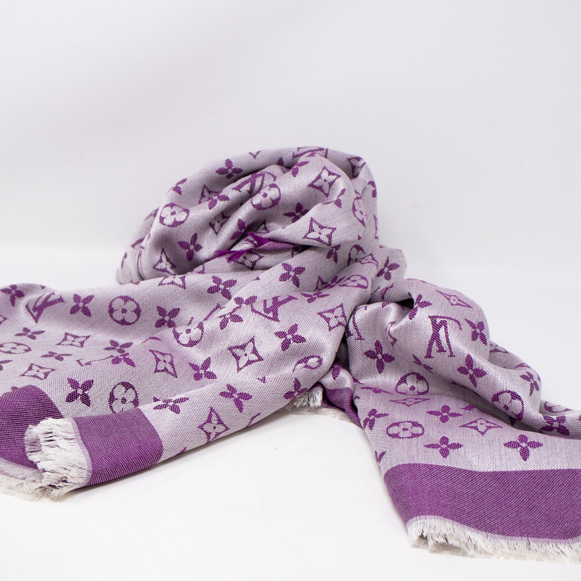 Louis Vuitton Beyond Monogram Shawl Scarf Purple Cassis Wool Silk