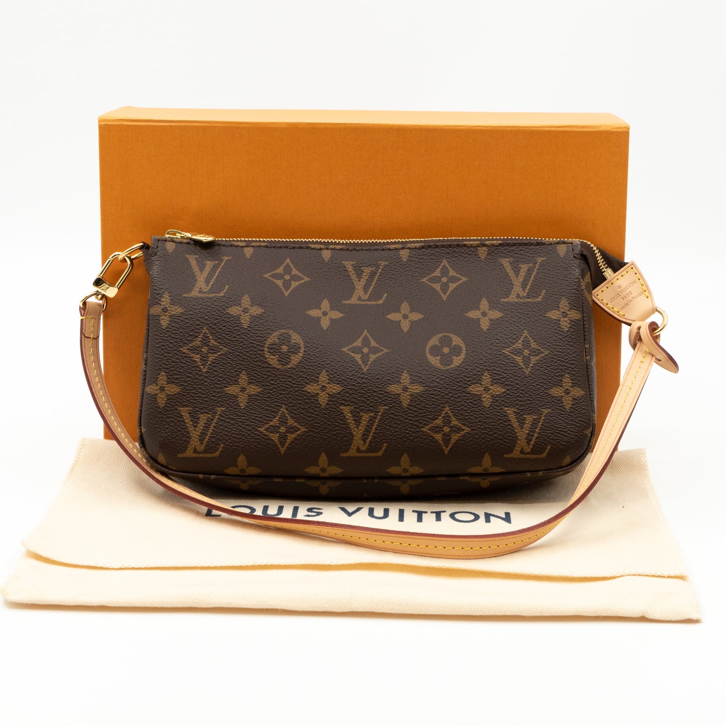 Louis Vuitton Monogram Papillon 26 Boston Barrell Cylinder Bag 917lv22 at  1stDibs