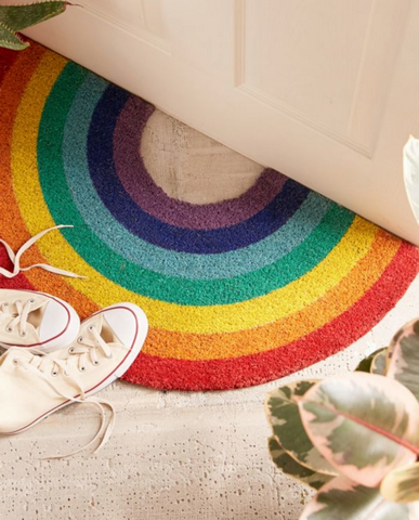 urbanoutfitters-sunnylife-rainbow-doormat