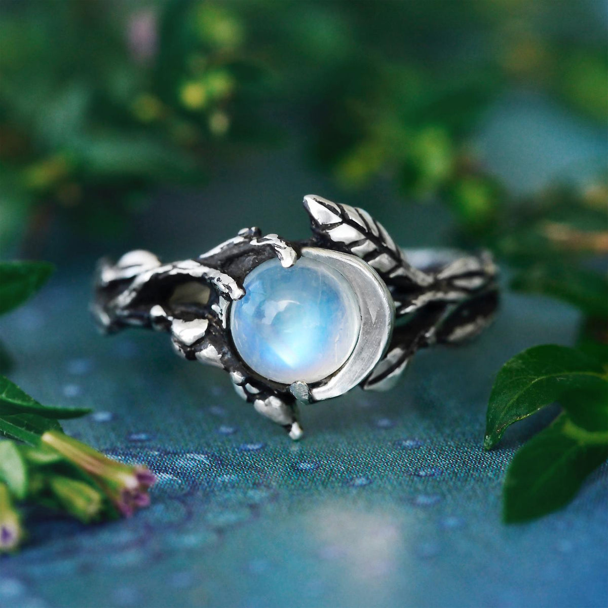 Sterling Silver Moonstone ring 
