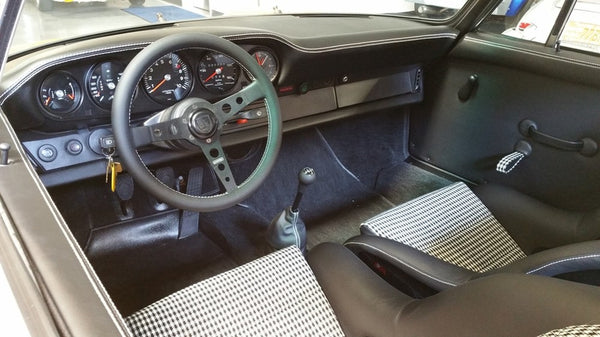911 RSR 3.8L interior drivers side