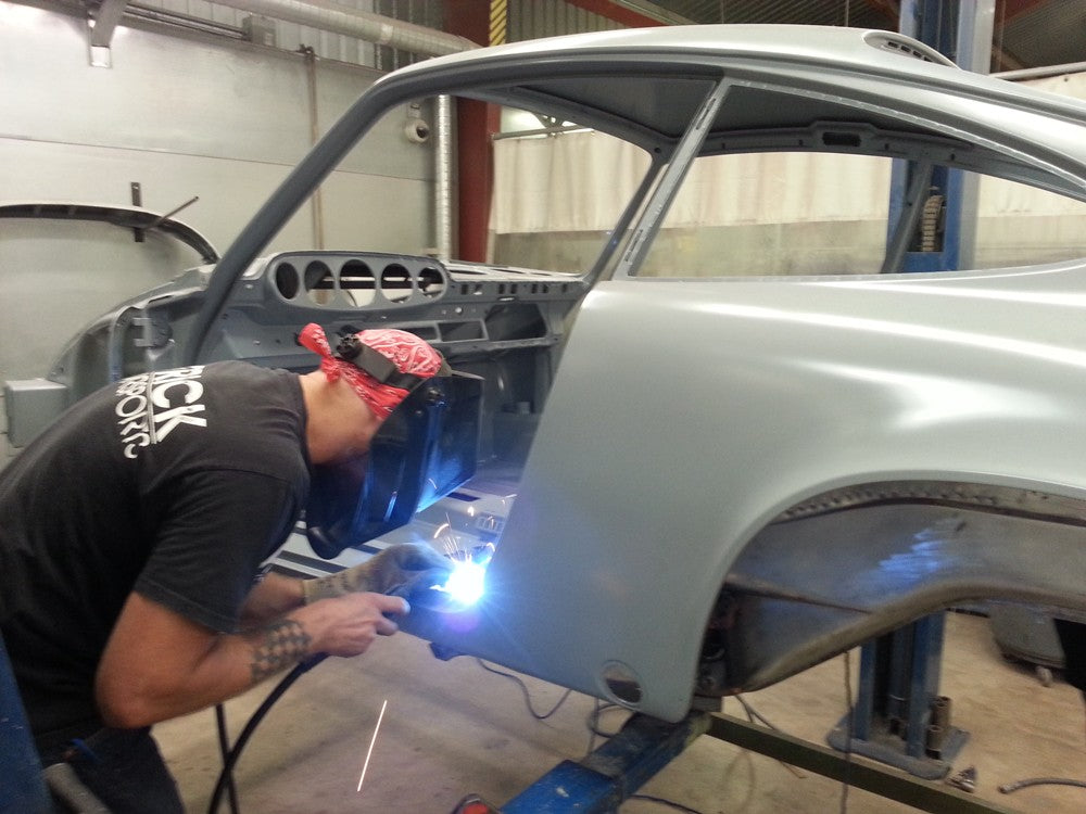 1969 911E 2.0L MFI Restoration welding