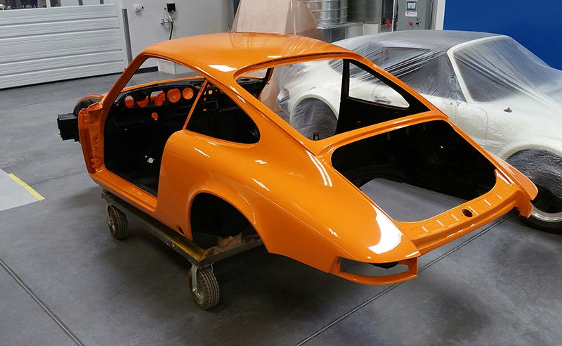 1970 911E Restoration Signal Orange paint