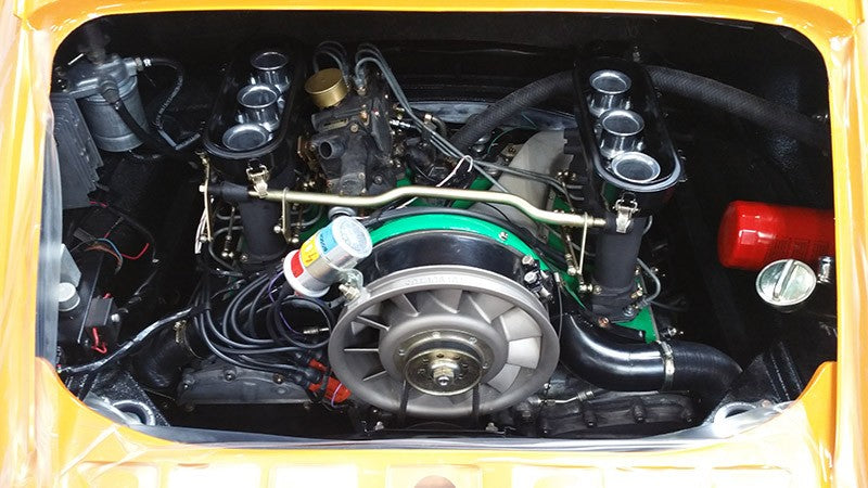 1970 911E Restoration engine in