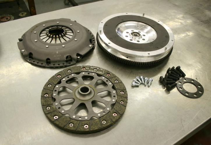 #17 White / Yellow 986 Boxster Spec Race Car Conversion (986 BSR) clutch kit