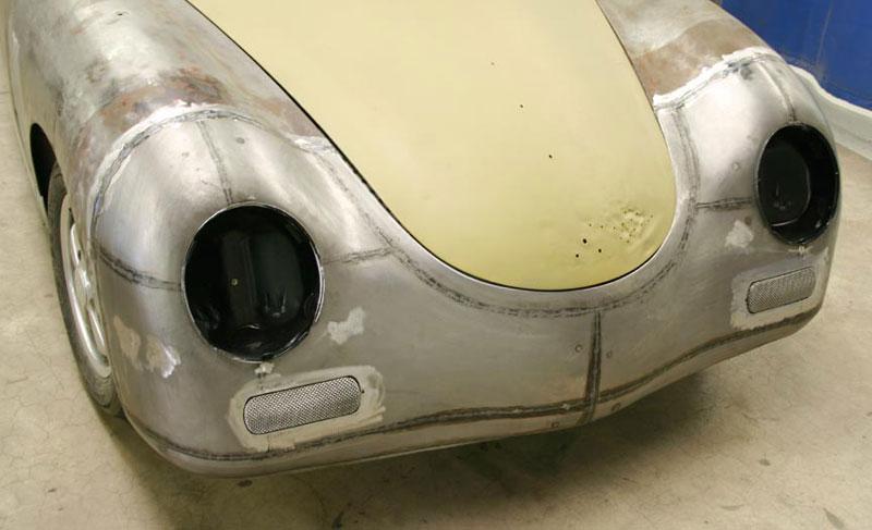 356 3.6L -  Front Grill detail
