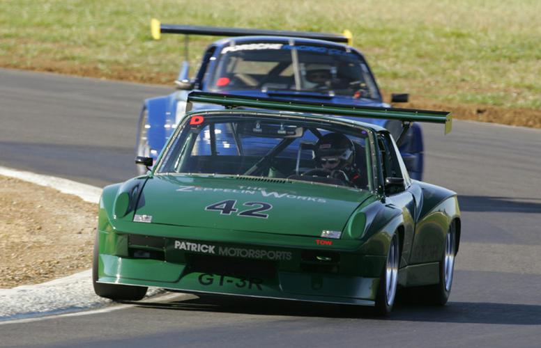 914/6 GT3R Race Car Racing