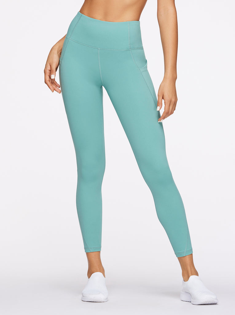 Activewear – Jessica Simpson