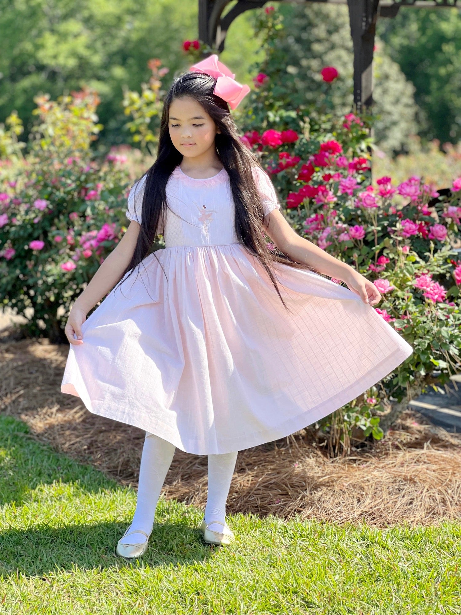 Charlotte sy Dimby classic chic little princess twirling handmade smocked dresses for babies and girls - precious elegant French style heirlooms Florida