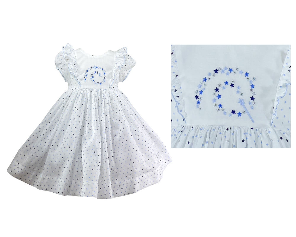 Magic wand dress Cinderella royal's table disney world family trip what to wear princess dress tips and advice for family