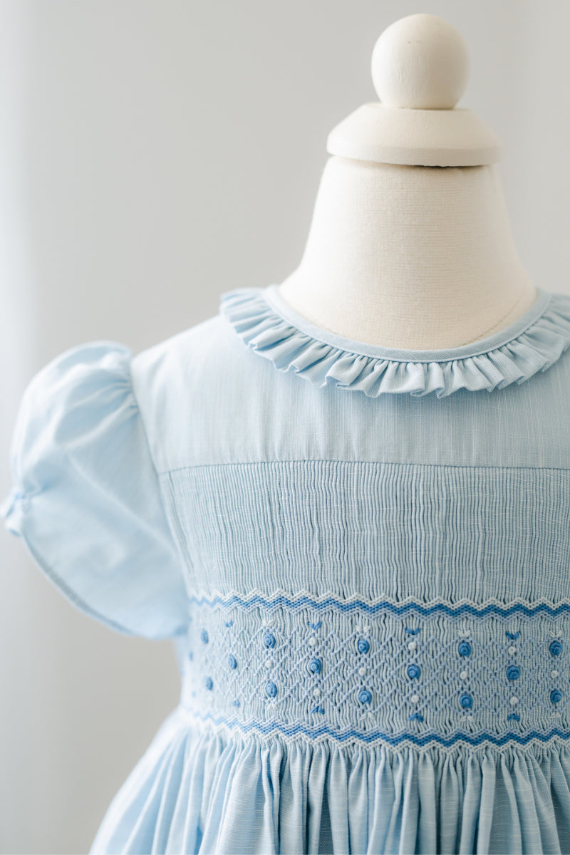 french sewing, tradition portrait dress, Meghan-Goering-Photography