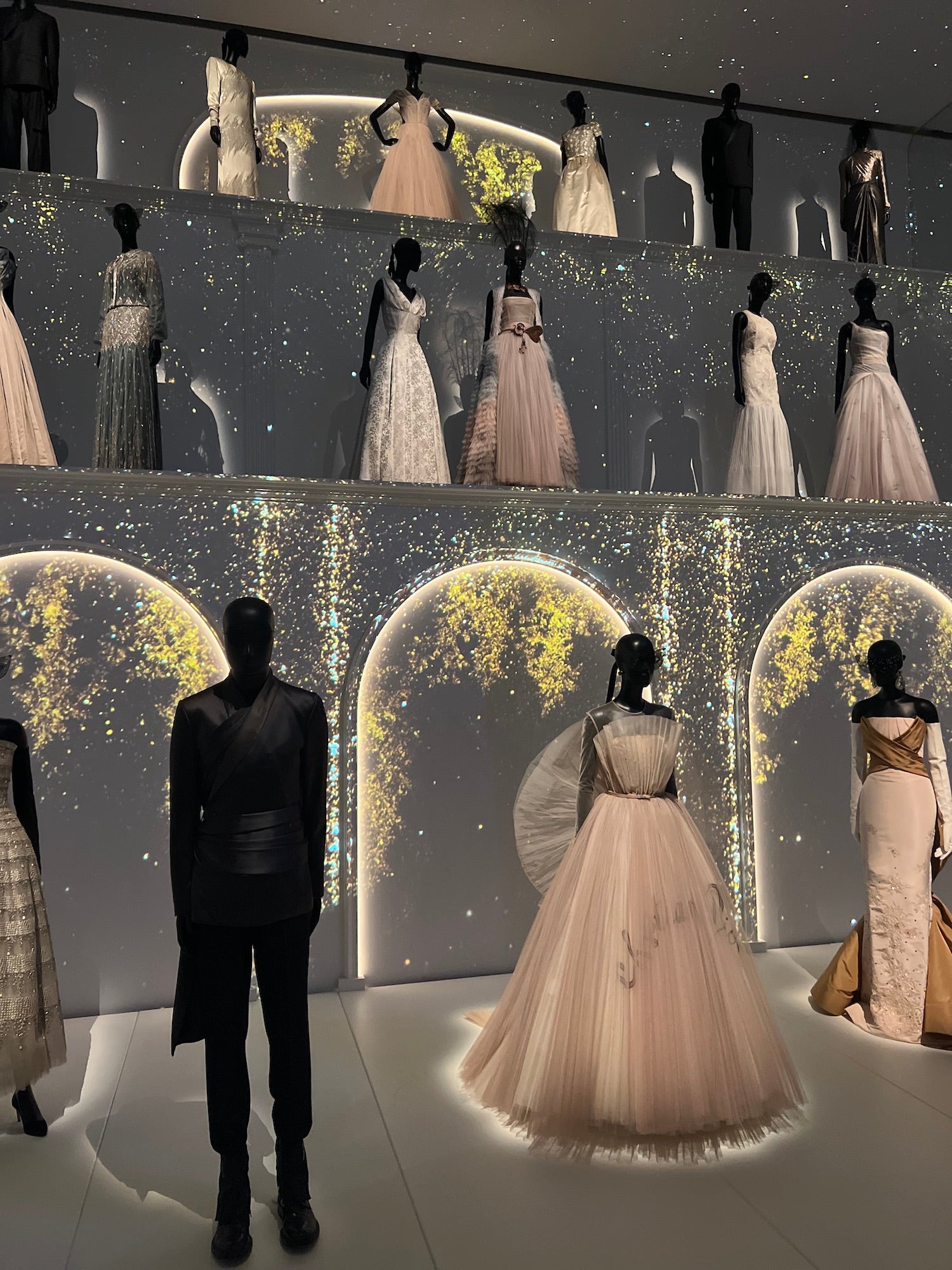 Gallerie Dior fashion museum paris travelling with kids mum and daughter outing