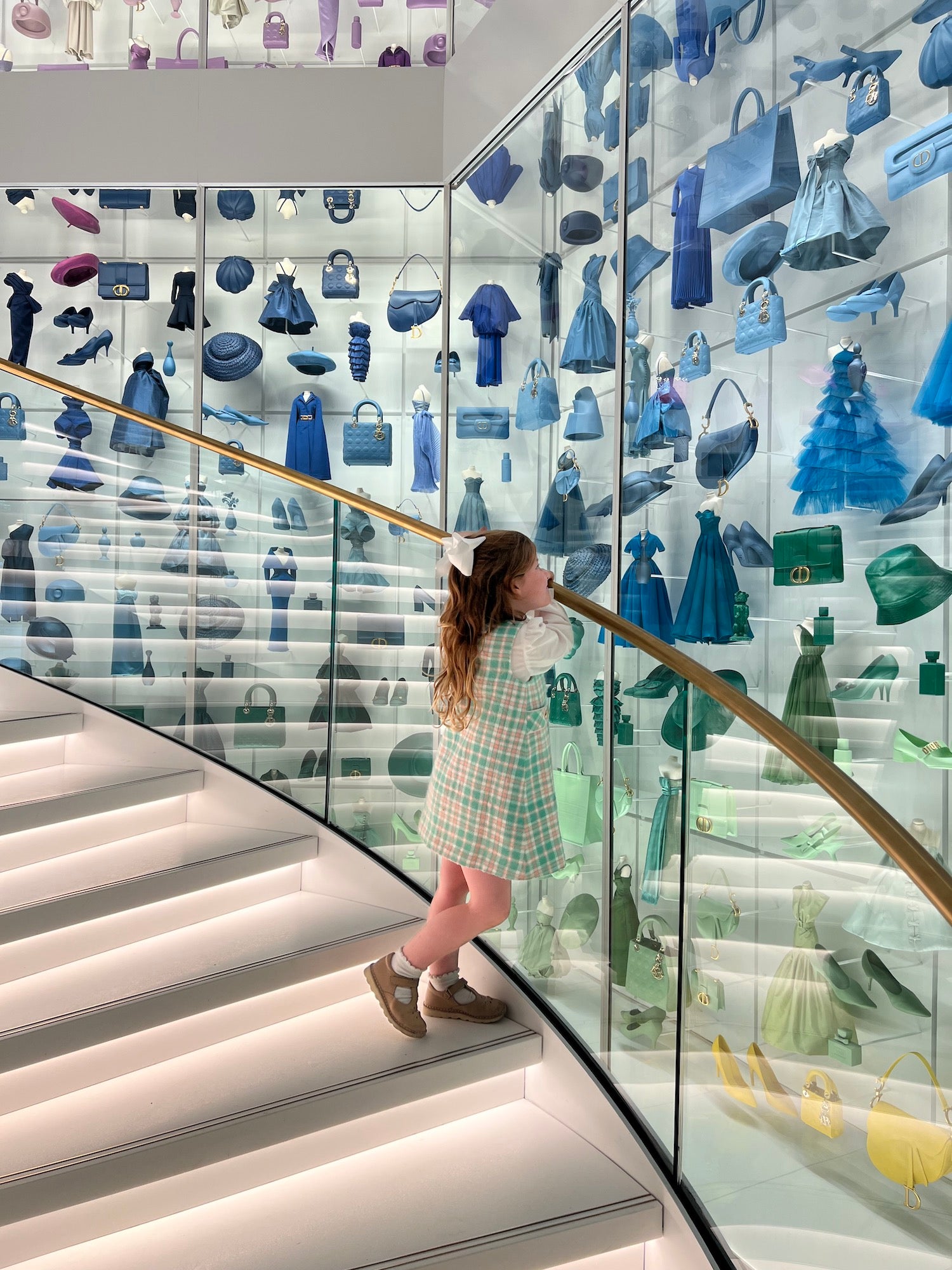 Travelling tips - Family journey to France - Paris with children what to visit and where to shop Dior Museum