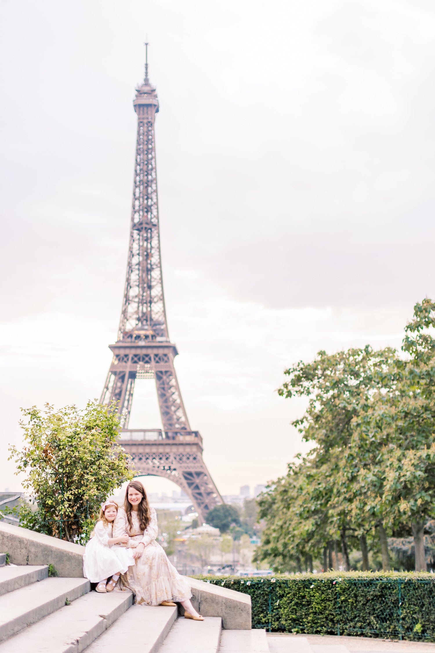 Travelling tips - Family journey to France - Paris with children what to visit and where to shop Eiffel tower photoshoot