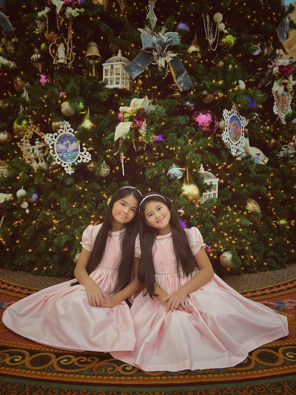 Christmas around the world - Family traditions in Florida - Traditional handmade pink holiday smocked dresses