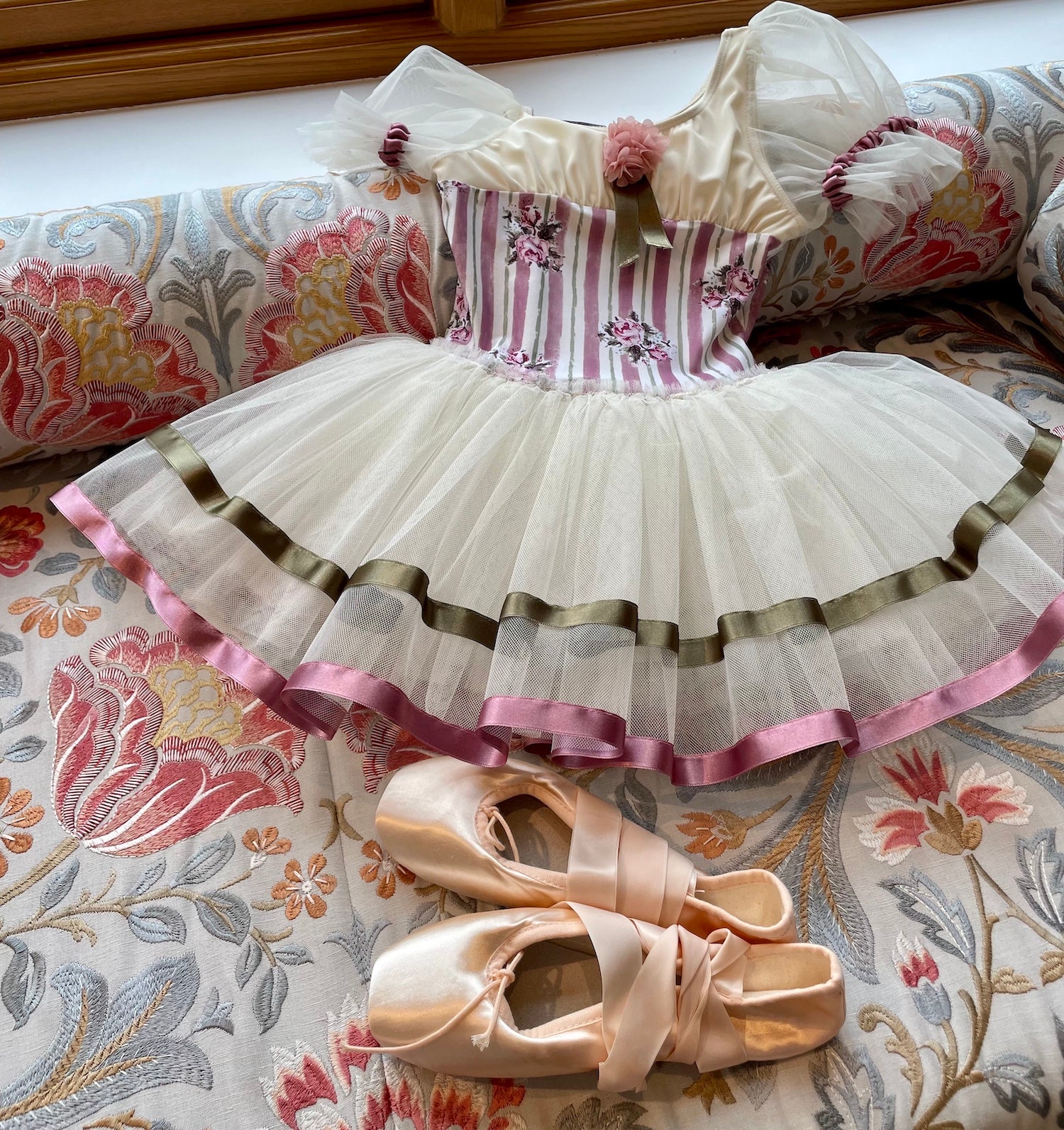 Party planning for children ballerina ballet pink birthday tea party inspiration ideas Charlotte sy Dimby