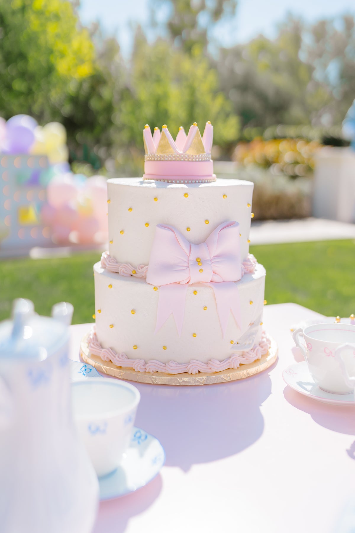 Gluten dairy free princess crown birthday cake children custom made arizona us pastel