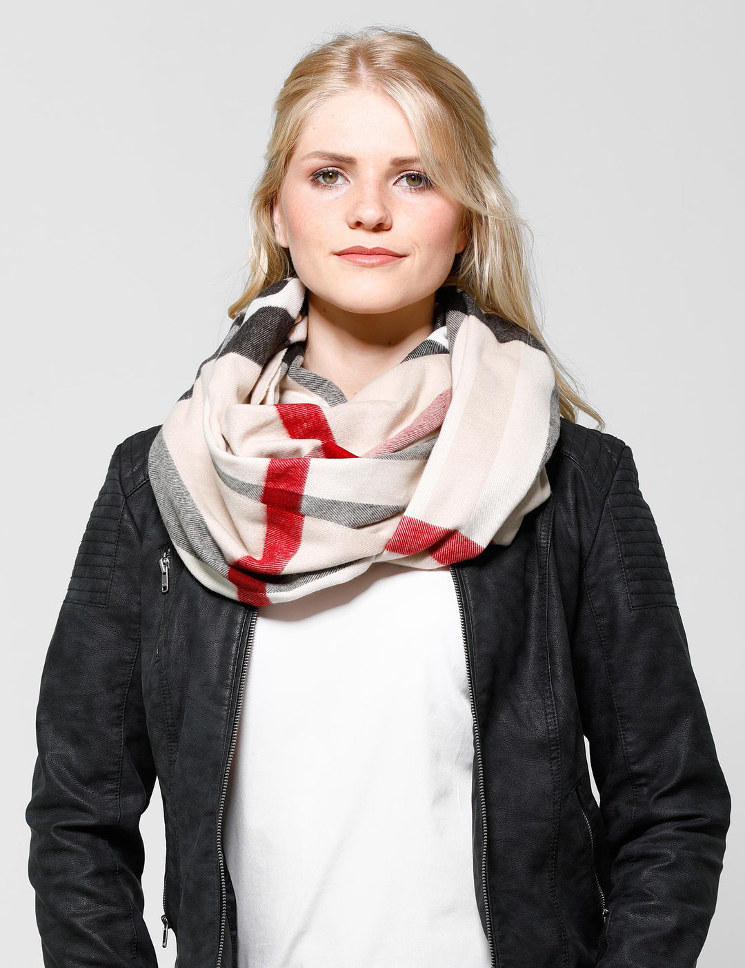 FRAAS Plaid Lightweight Wrap Scarf – FRAAS US