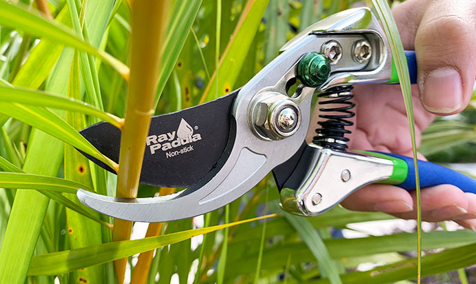 8.25 in. Premium Aluminum Handle Bypass Pruner with Auto Open Lock