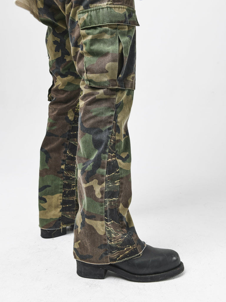 19800円バーゲンセール ビジネス情報 GALLERY DEPT. CAMO FLARE PANTS