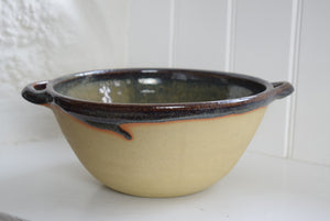 Pottery twin handled bowl