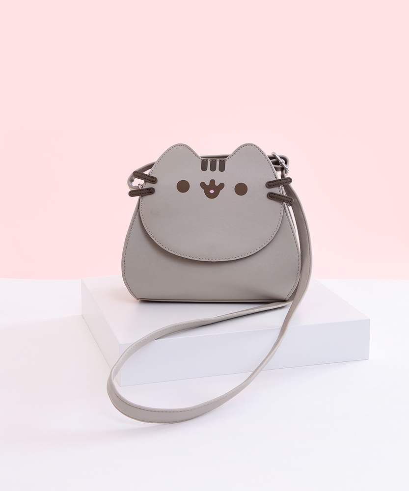 pusheen duffle bag