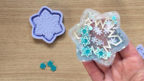 snowflake resin shaker tutorial