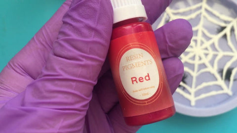 Red resin pigment for final layer of resin