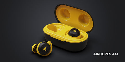 Wireless earbuds