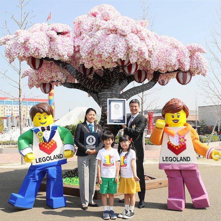 Cherry blossoms tree, built of more than 800 thousand LEGO® bricks, set a world record