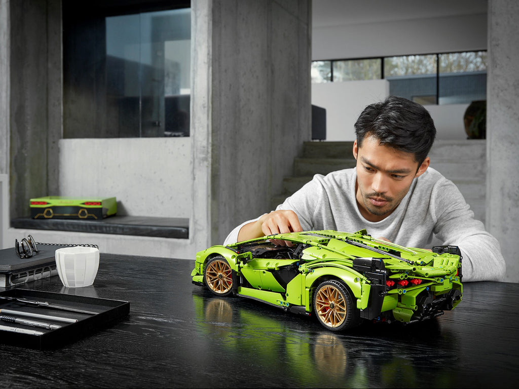 Lego Technic Lamborghini Sián FKP 37 | Laminifigs.com