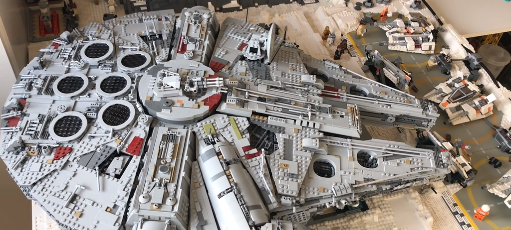 A year of work, 16 thousand Lego parts and a ready-made Star Wars Echo base | LAminifigs