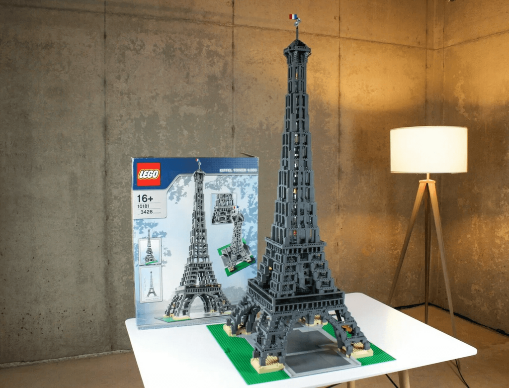 LEGO has revealed its tallest set ever - the Eiffel Tower | LAMINIFIGS.com