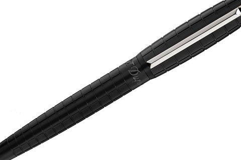 line d pen with black ceramium a.c.t.