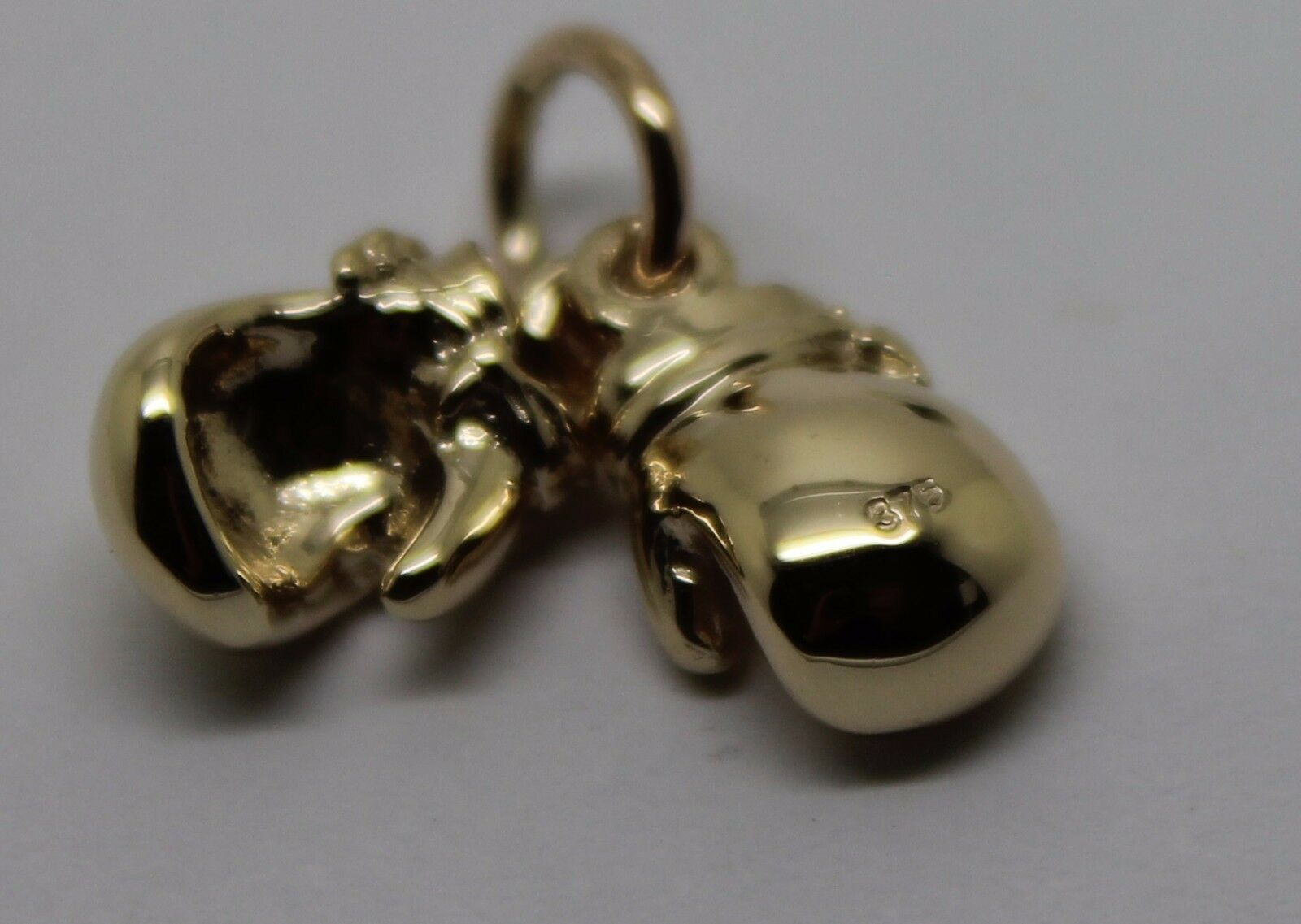 9ct gold boxing glove chain