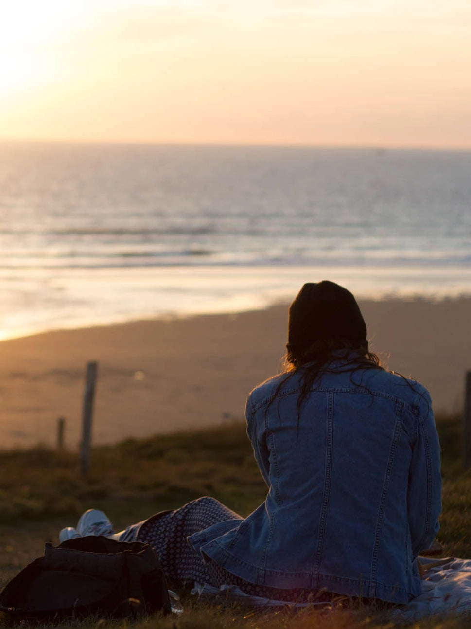 Picknick bei Sonnenuntergang in der Bretagne