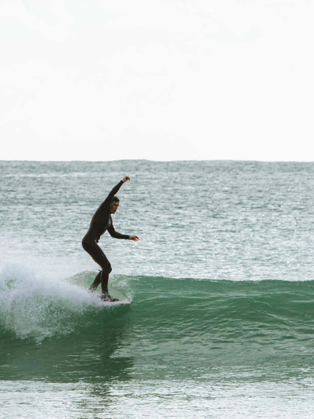 Jan Majora surft Takayama Longboard 