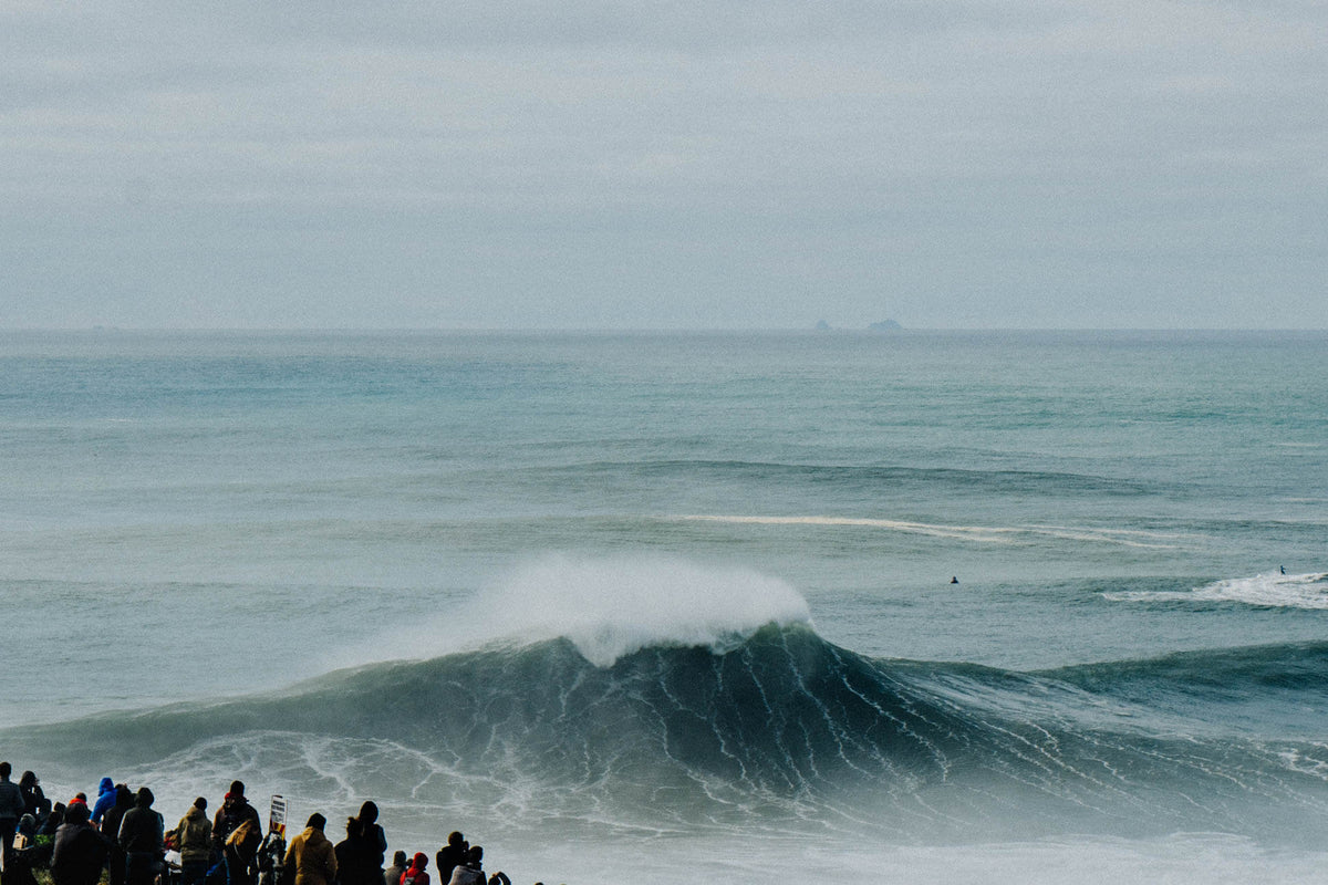 Zuschauer Riesenwelle Nazaré