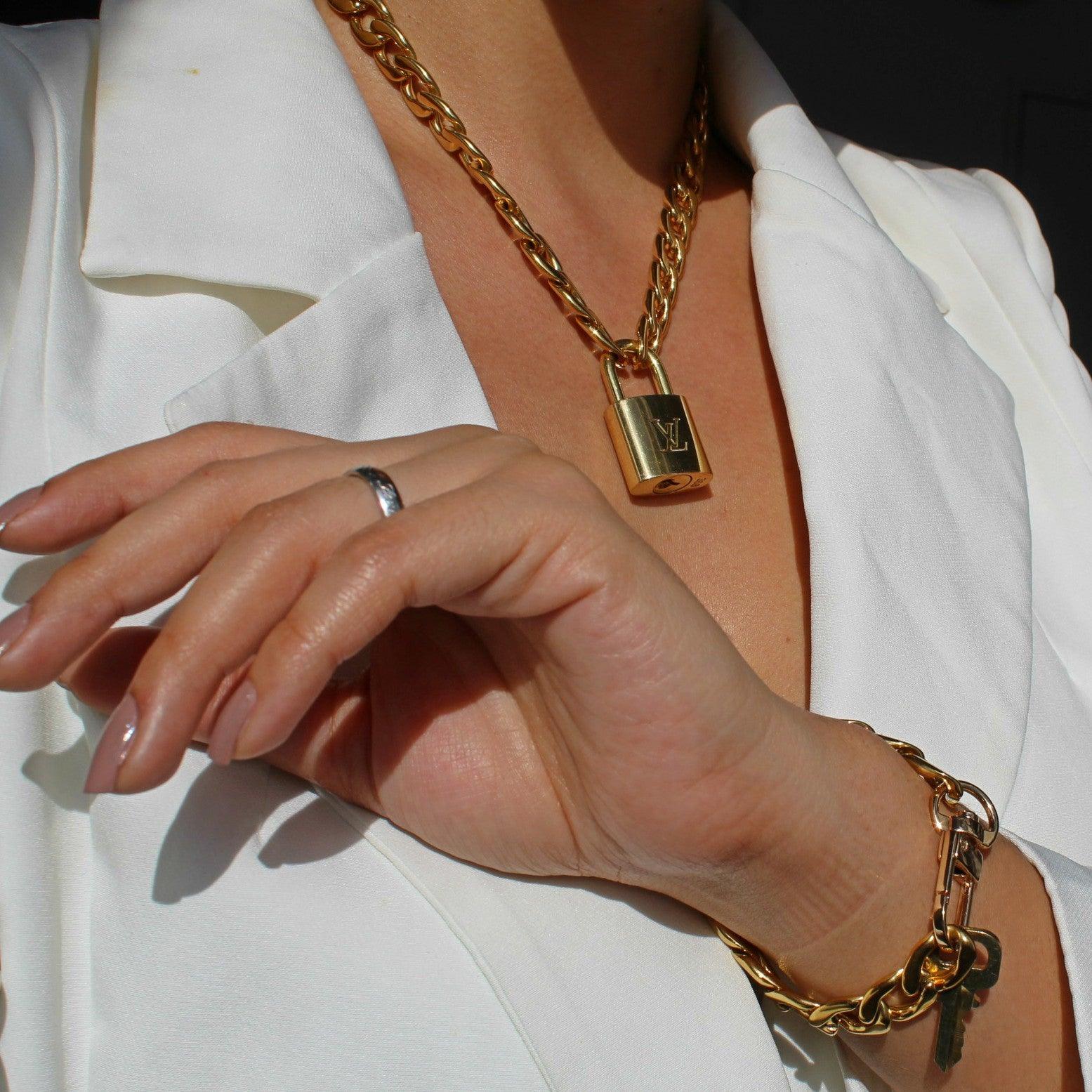 Circle White Louis Vuitton Logo Zipper Charm Necklace – Vintage Vogue Lux