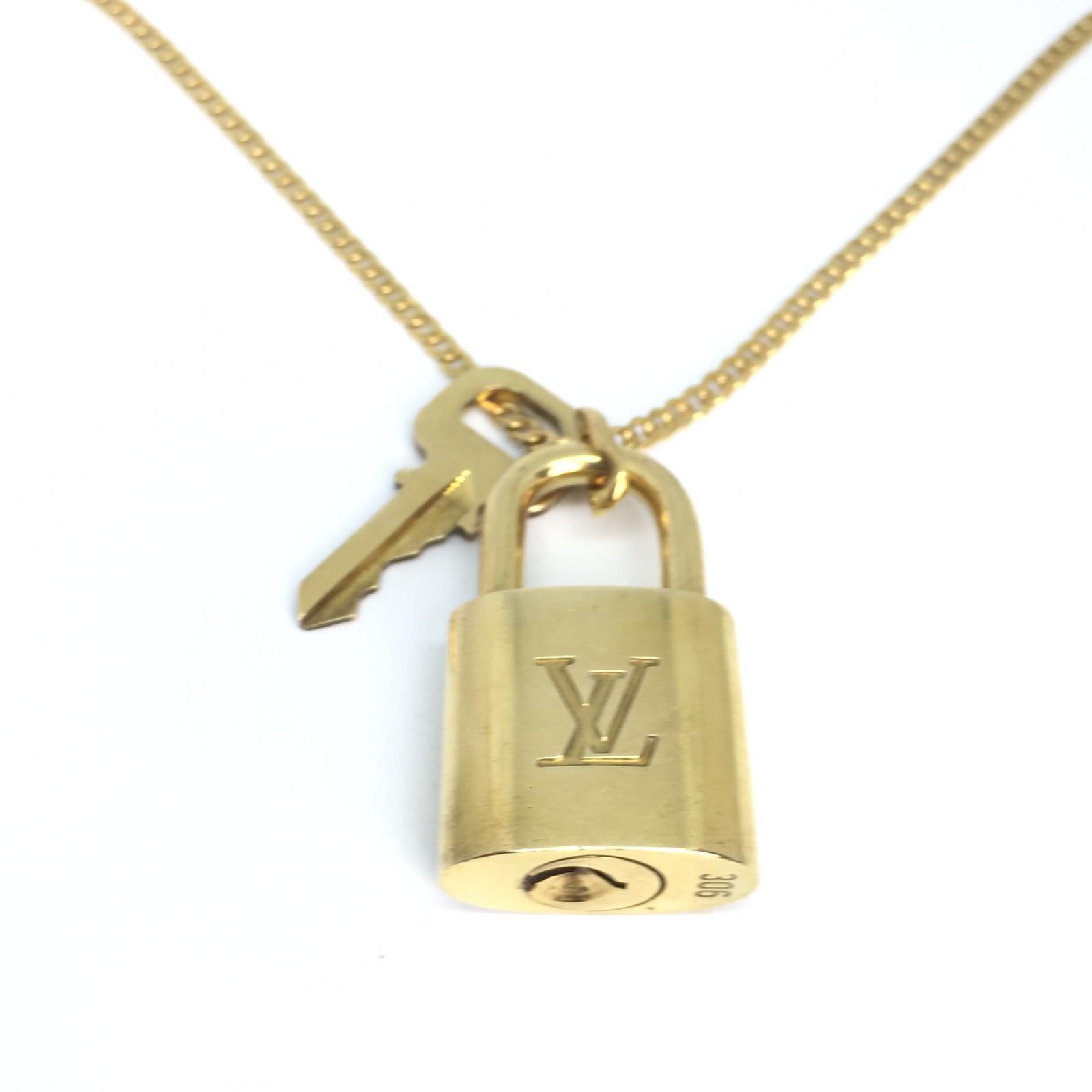 Louis Vuitton Necklace Padlock with single chain – Boutique SecondLife